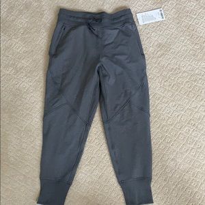 Lululemon Metro Miles Jogger